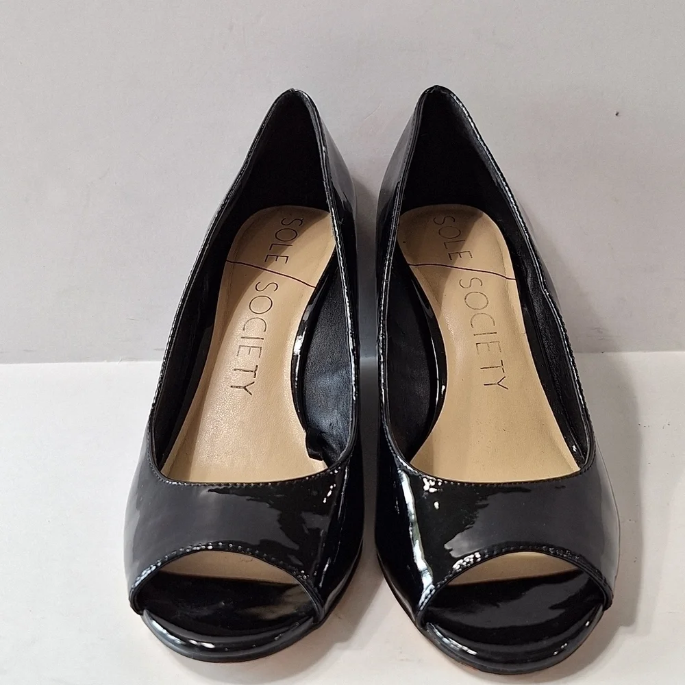 Sole Society Black Chaya Patent Leather Peep Toe Dressy Wedges Size 8.5